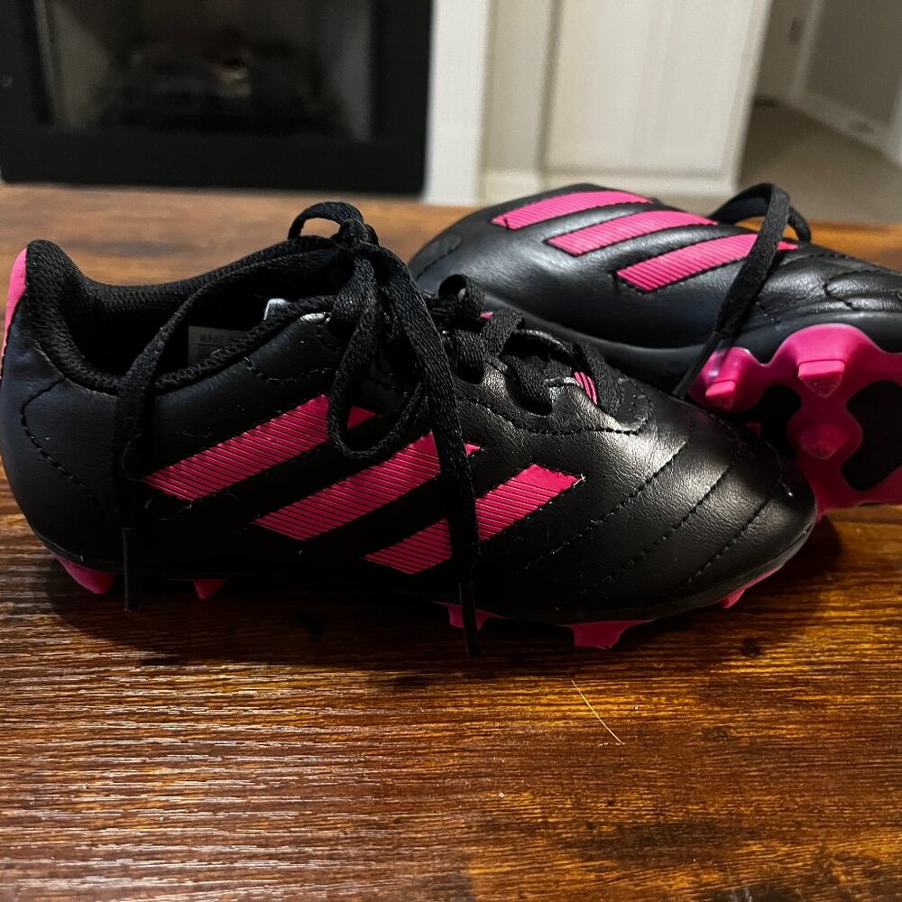 Girls Soccer Cleats